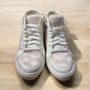 Dr. Scholl's White Cream Sneakers
